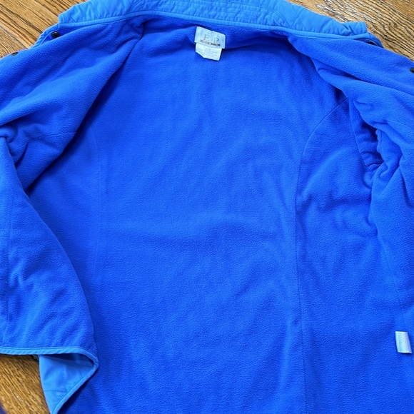 EP Pro quilted blue jacket, fleece lining. Size Large. Fair condition. - Picture 8 of 13